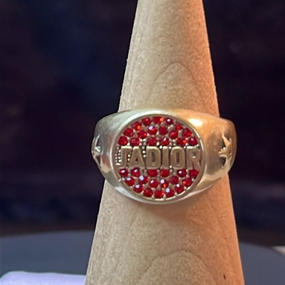 🛑SOLD🛑DIOR JADIOR GOLD FINISH RED CRYSTAL COSTUME JEWELRY RING SZ S. - Picture 10 of 14